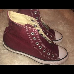 Maroon converse